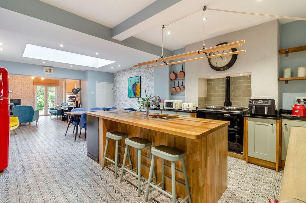 Additional image 3 of 4 bed terraced house for saleSt. James Street, Monmouth NP25