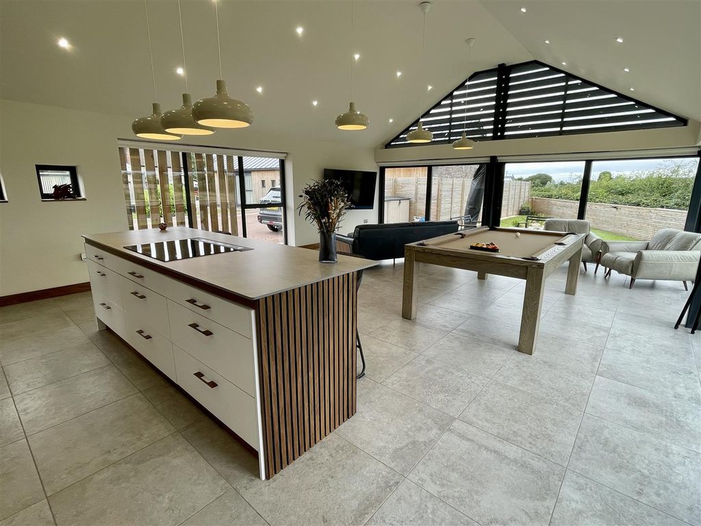 Additional image 7 of 3 bed detached bungalow for saleStarling Close, Rogiet, Caldicot NP26