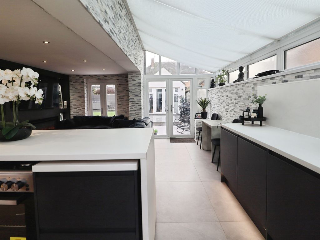 Additional image 8 of 4 bed detached house for saleLangport Avenue, Llanrumney, Cardiff CF3