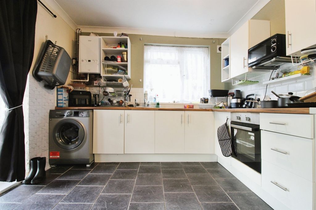 Additional image 4 of 3 bed semi-detached house for saleLlewellyn Avenue, Cardiff CF5