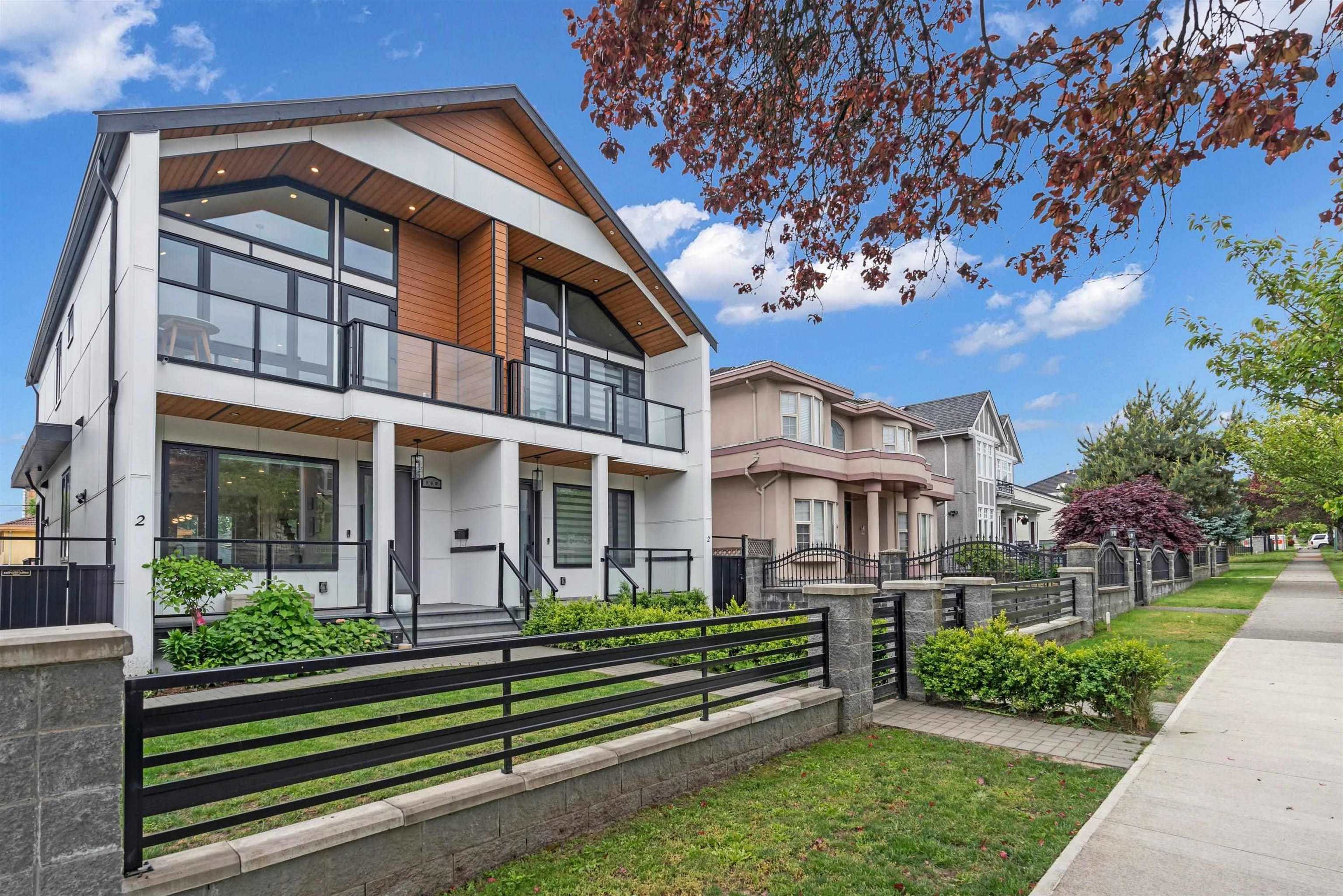 1-560 63rd Avenue W, Vancouver, BC, V6P 2G8