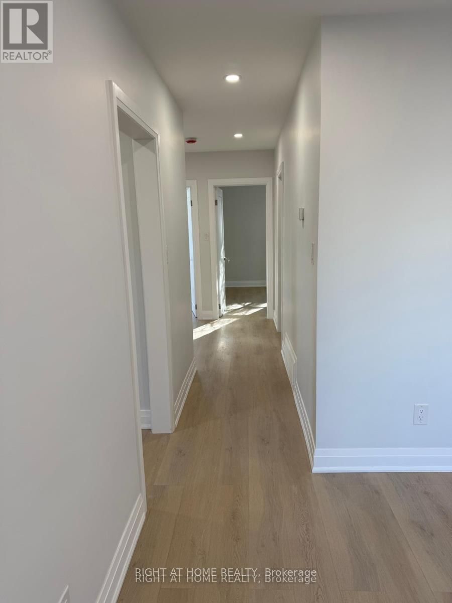 Additional image 6 of MAIN-156 Westside Drive, Oakville, ON, L6K 1P3