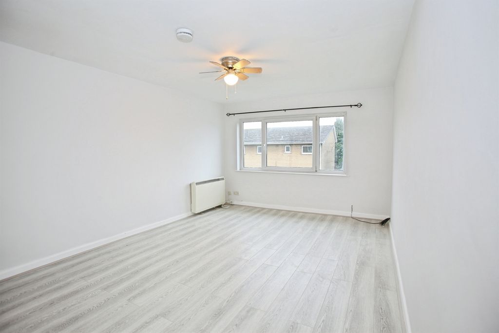 Additional image 4 of 2 bed flat for saleTrewartha Court, Whitchurch, Cardiff CF14