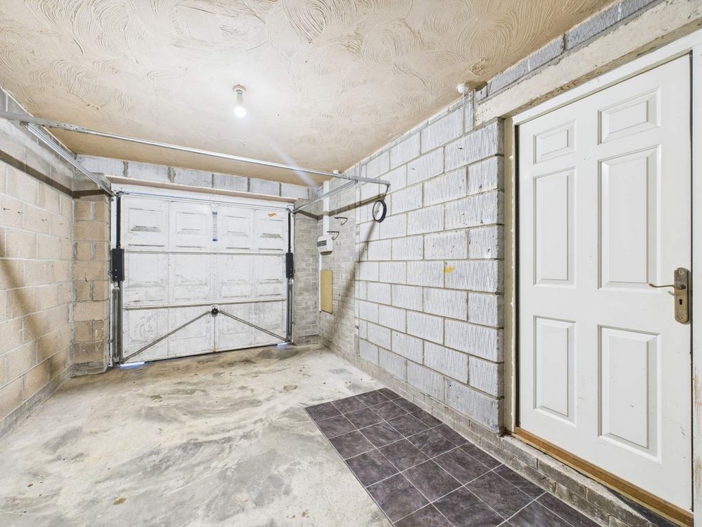 Additional image 11 of 4 bed end terrace house for saleMilestone Close, Heath, Cardiff. CF14