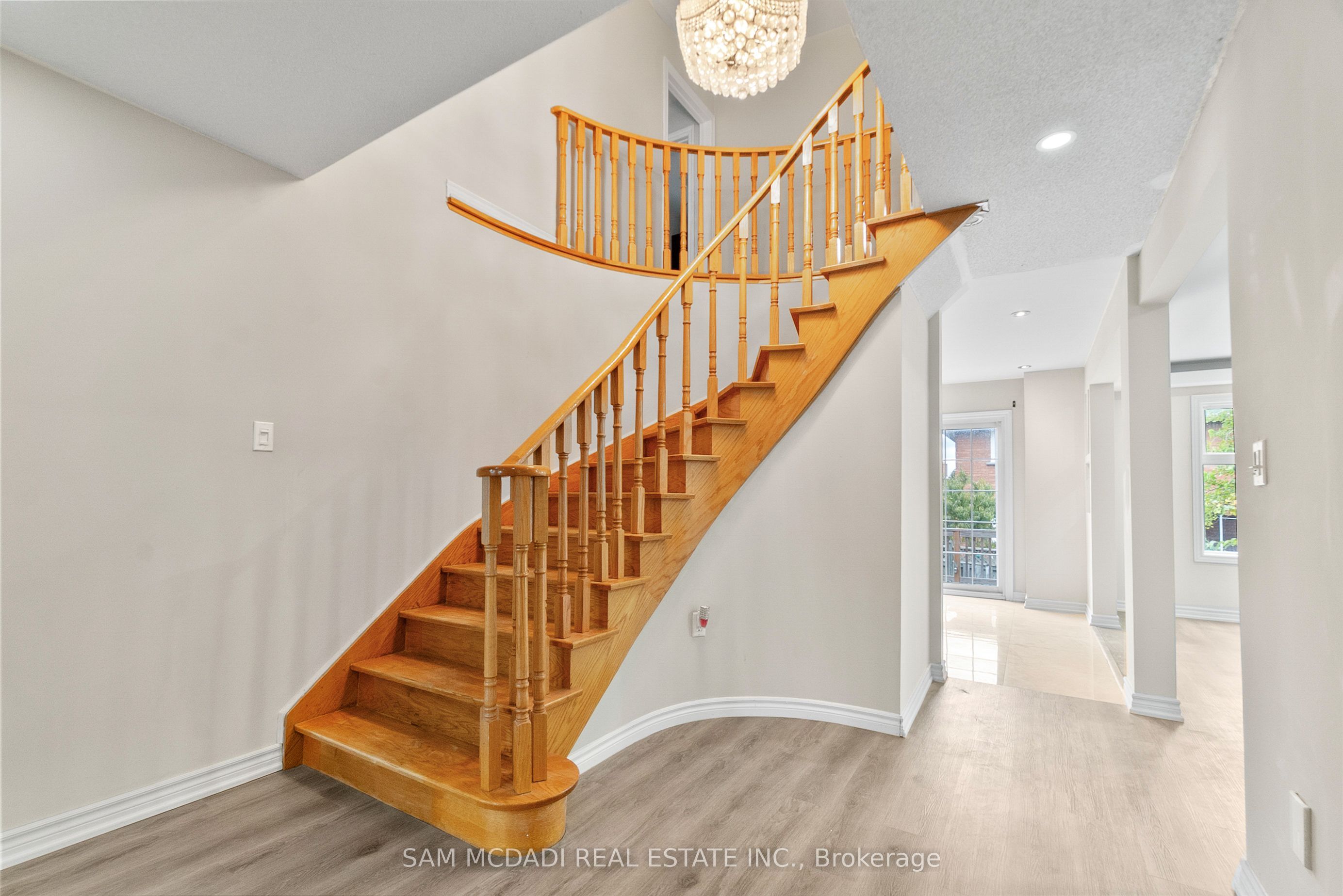Additional image 6 of 149 Sunforest Drive, Brampton, ON, L6Z 4B7