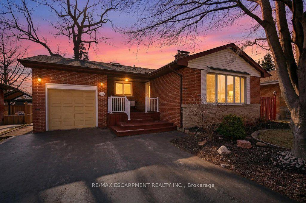 362 Pepper Drive, Burlington, ON, L7R 3C9