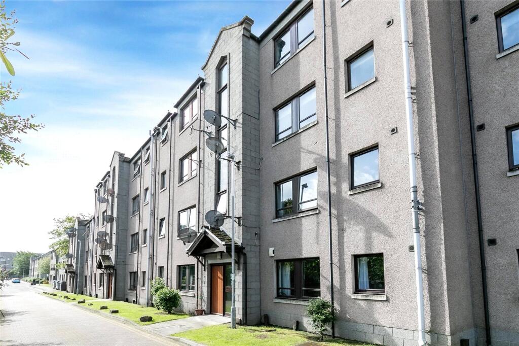Canal Place, Aberdeen, AB24