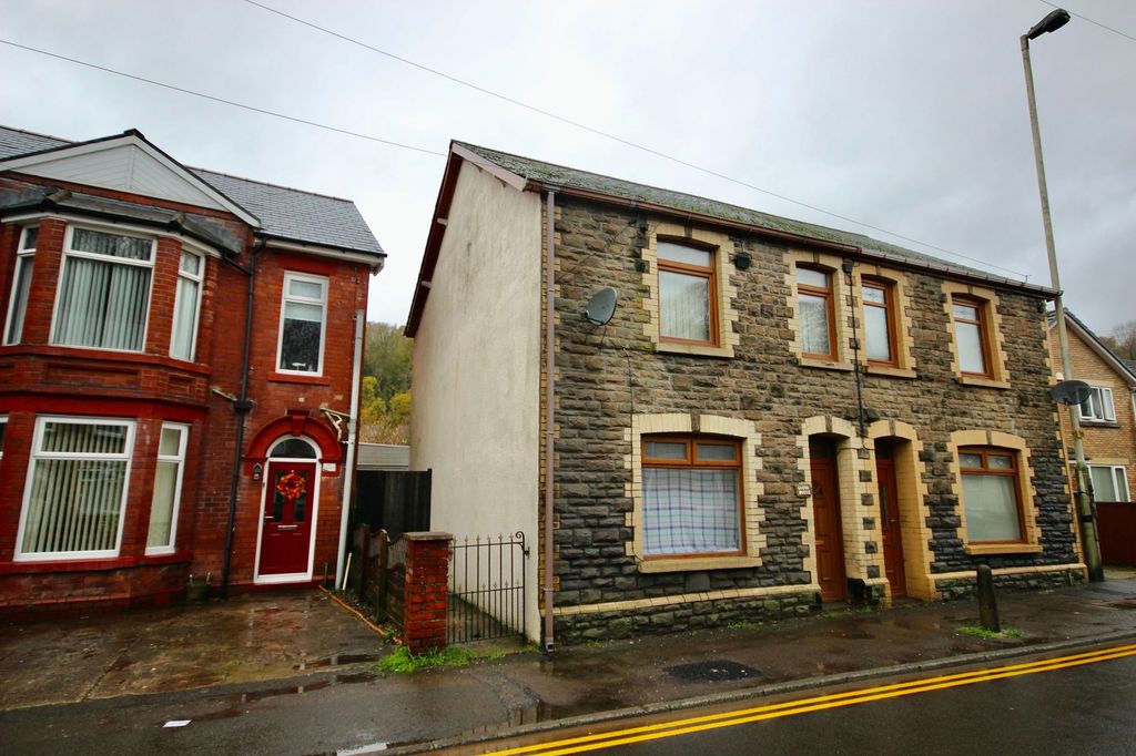 Additional image 4 of 3 bed semi-detached house for saleFreeholdland Road, Pontnewynydd NP4