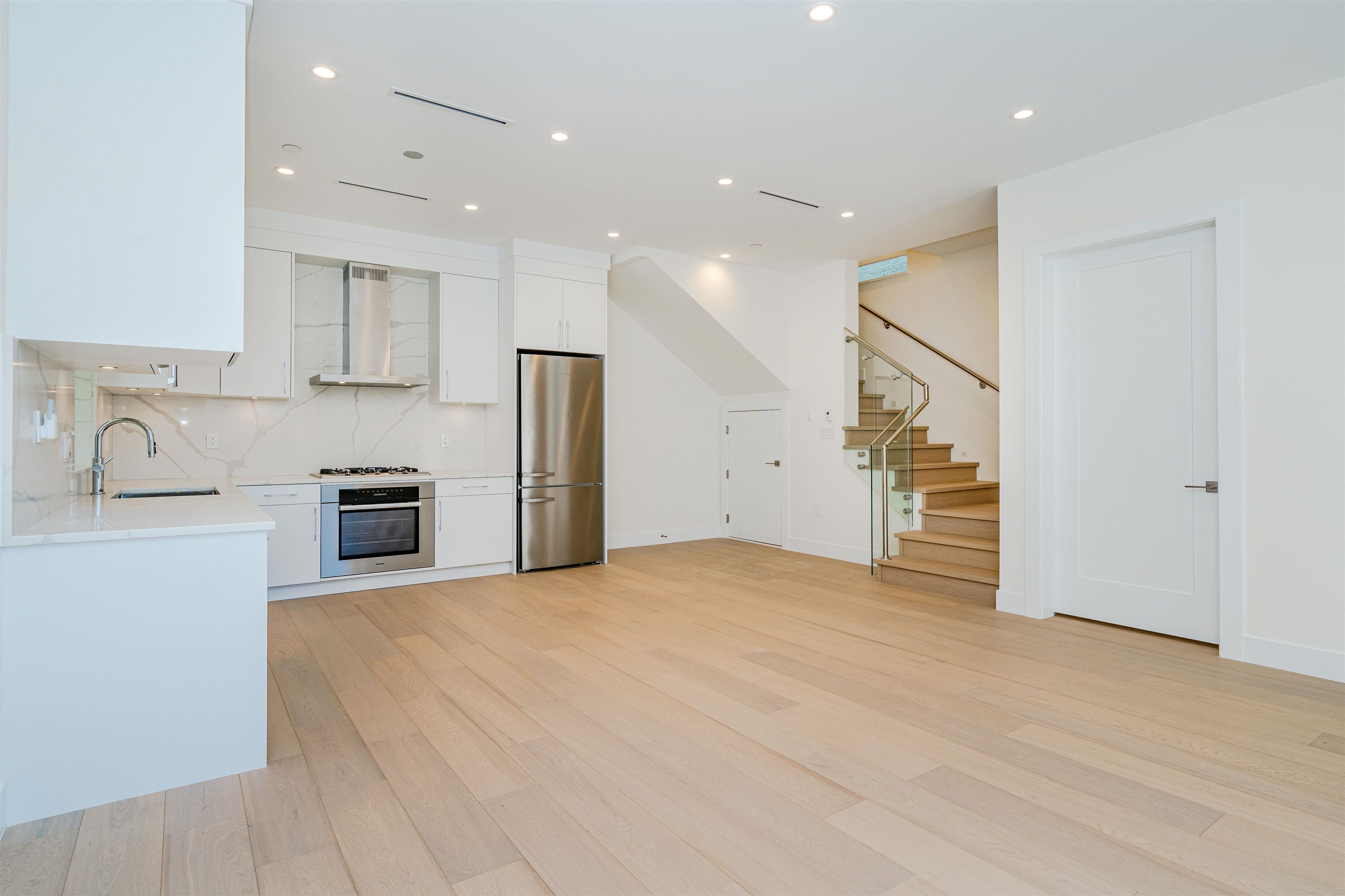Additional image 4 of 8192 Cartier Street, Vancouver, BC, V6P 4T5