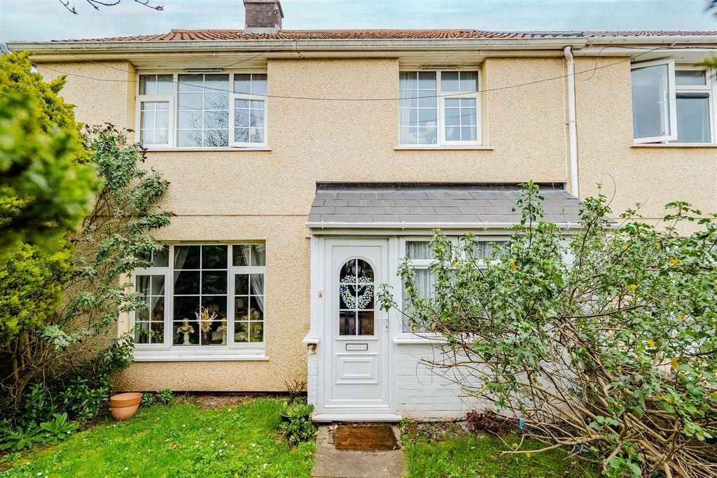 3 bed terraced house for saleAbergele Road, Rumney, Cardiff CF3