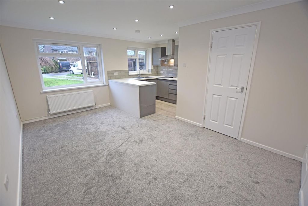 2 bed property for saleBron Felen, Thornhill, Cardiff CF14