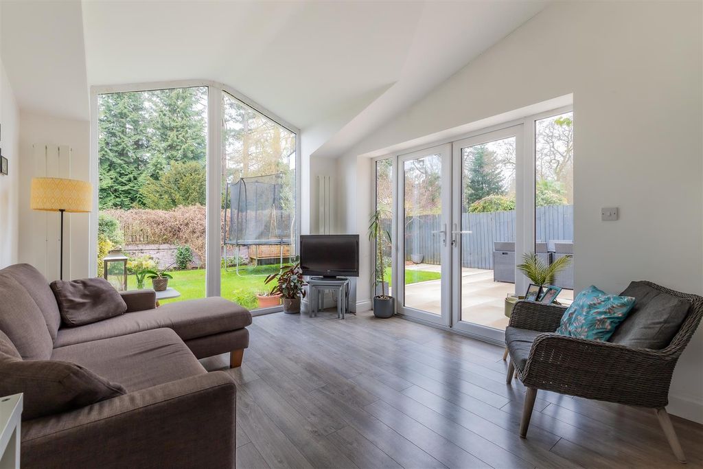 Additional image 5 of 4 bed terraced house for saleNant Y Wedal, Heath, Cardiff CF14