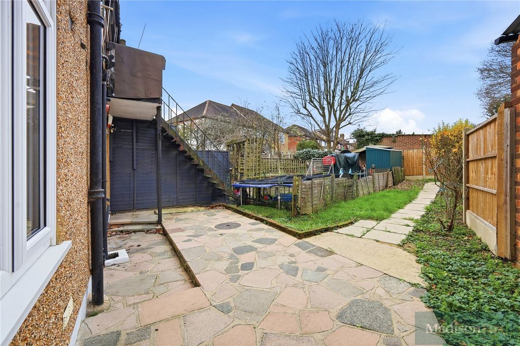 Additional image 13 of 2 bed maisonette for saleBuckhurst Way, Buckhurst Hill IG9