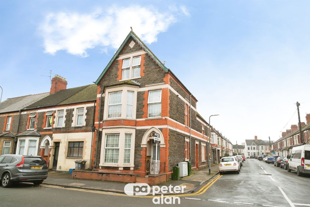 6 bed end terrace house for saleMackintosh Place, Cardiff CF24