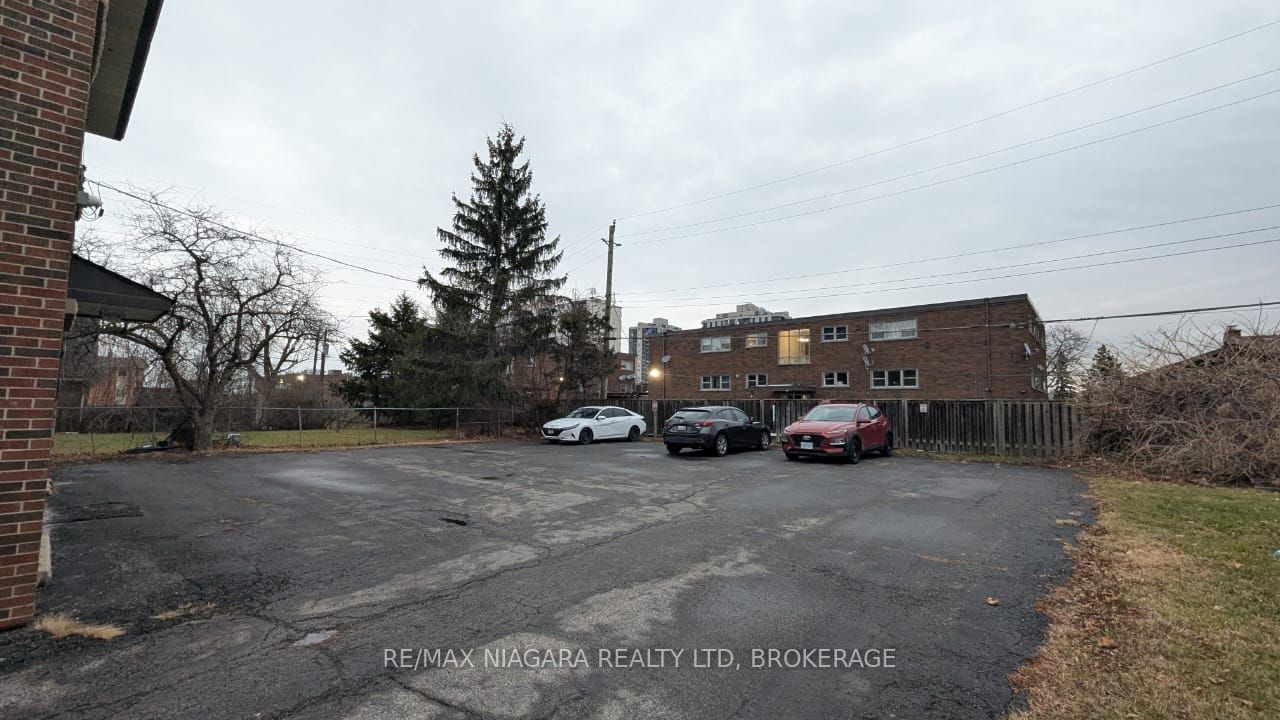 2-9 Masterson Drive, St. Catharines, ON, L2T 3N9 photo 5