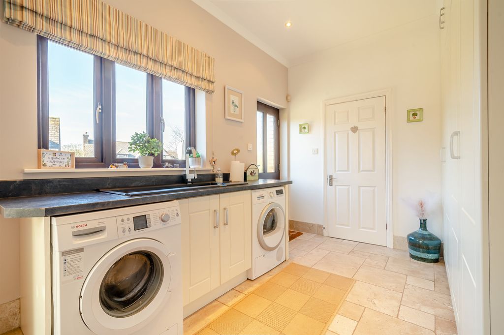 Additional image 13 of 5 bed detached house for saleCenturions Court, Caerwent, Caldicot, Monmouthshire NP26