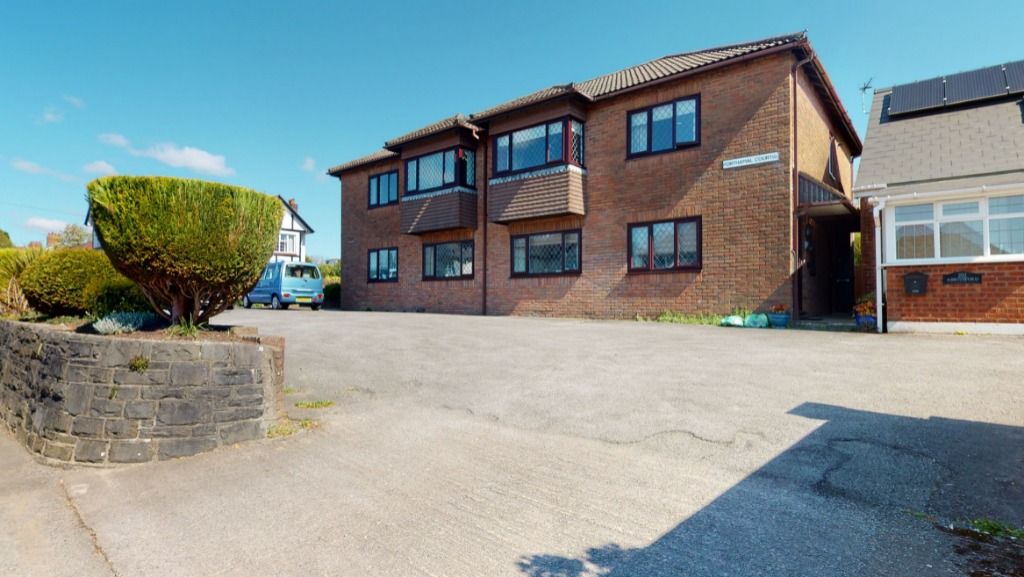 2 bed flat for salePantbach Road, Rhiwbina, Cardiff CF14