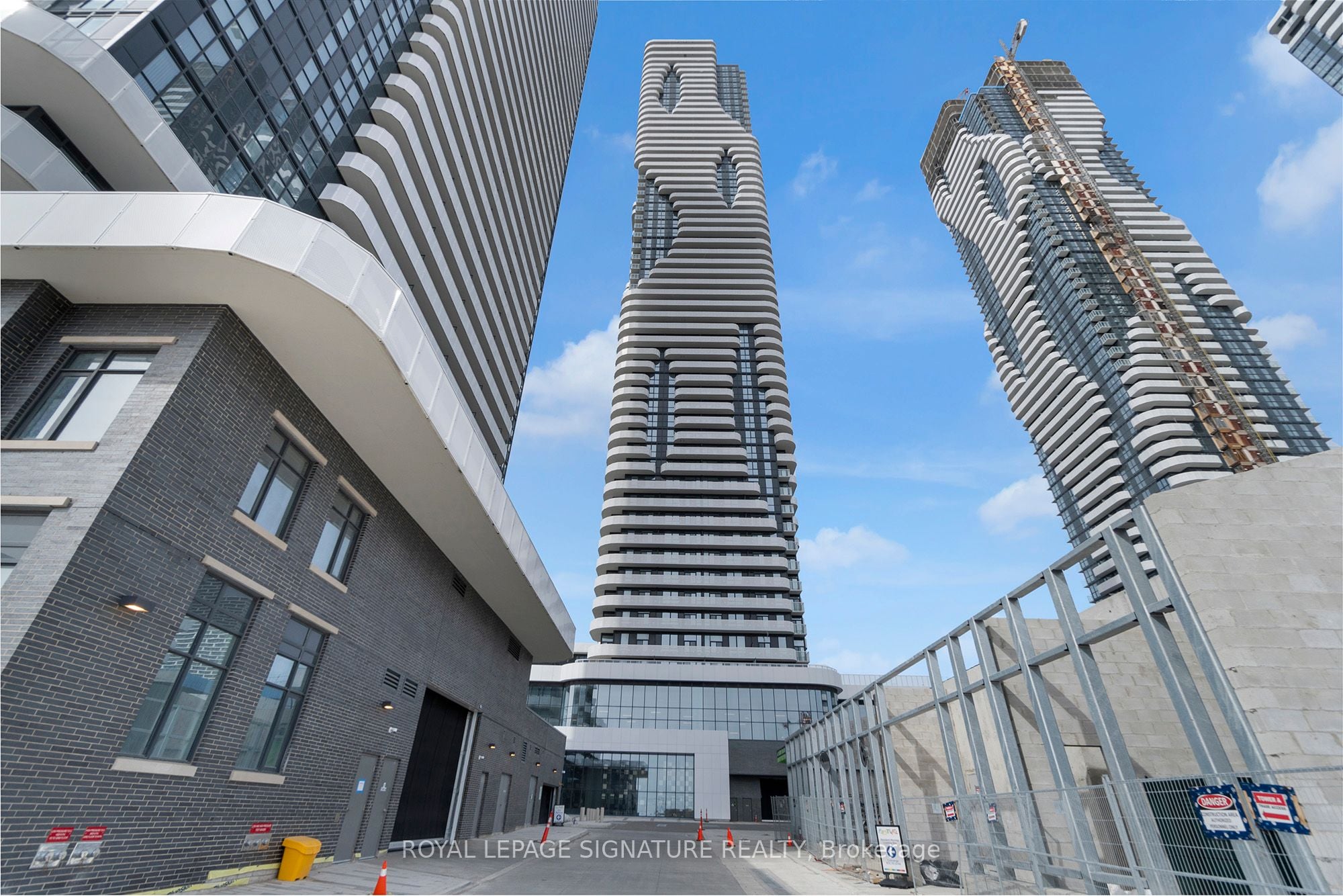 3210-225 Commerce Street, Vaughan, ON, L4K 0R1