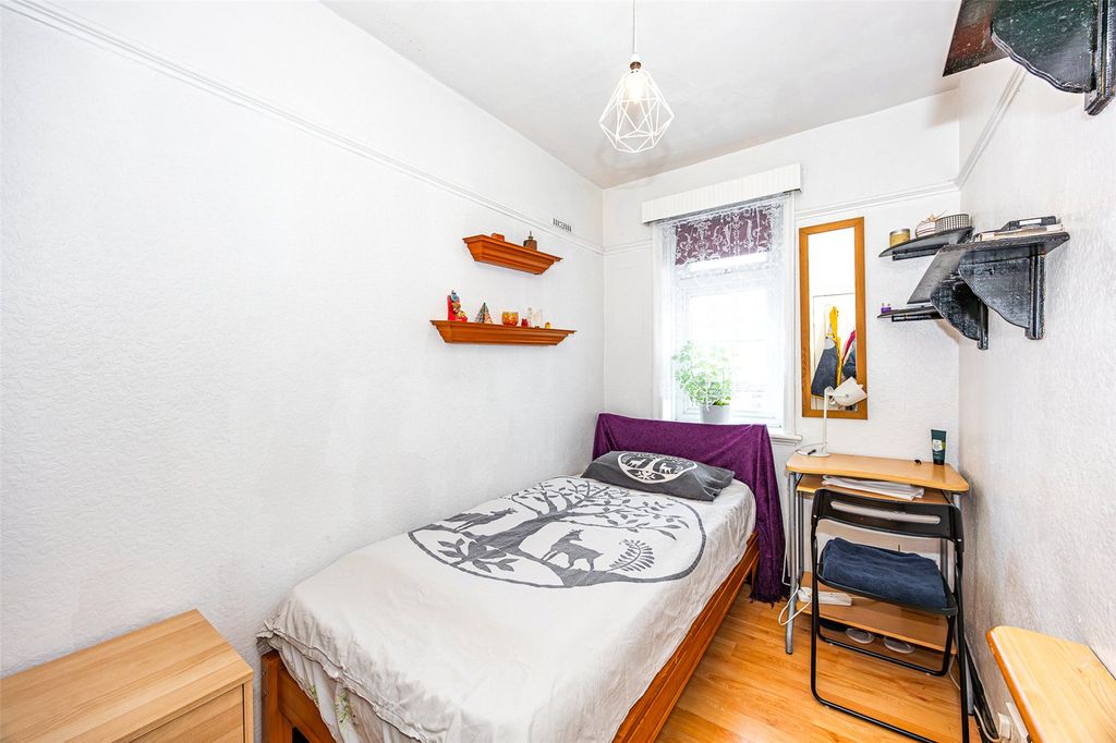 Additional image 23 of 3 bed semi-detached house for saleColin Close, Colindale NW9