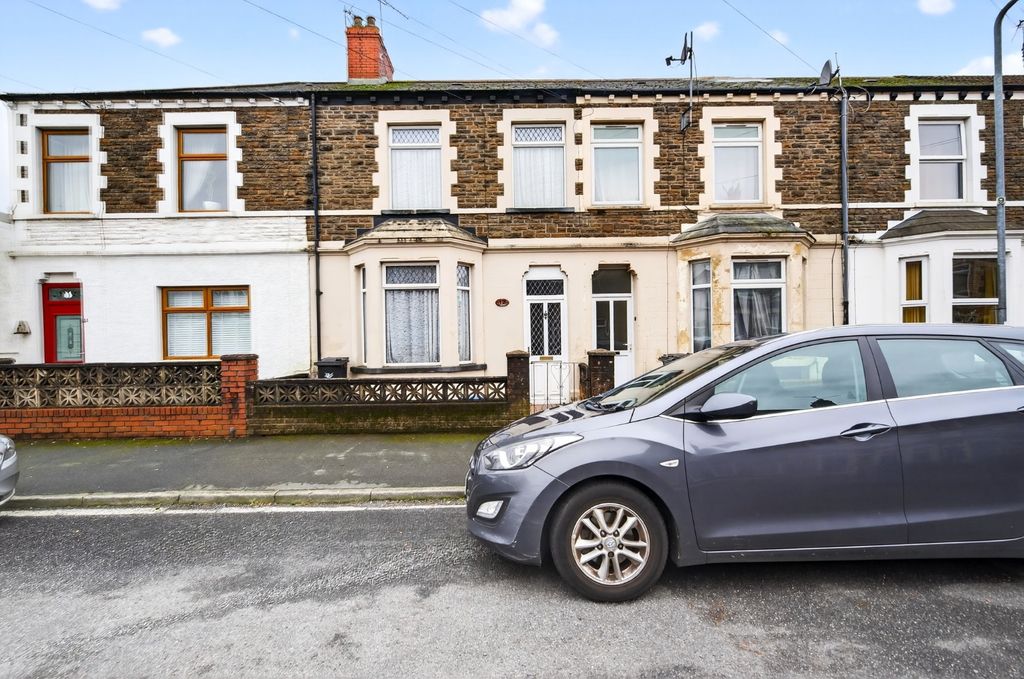 4 bed terraced house for saleSeymour Street, Cardiff CF24