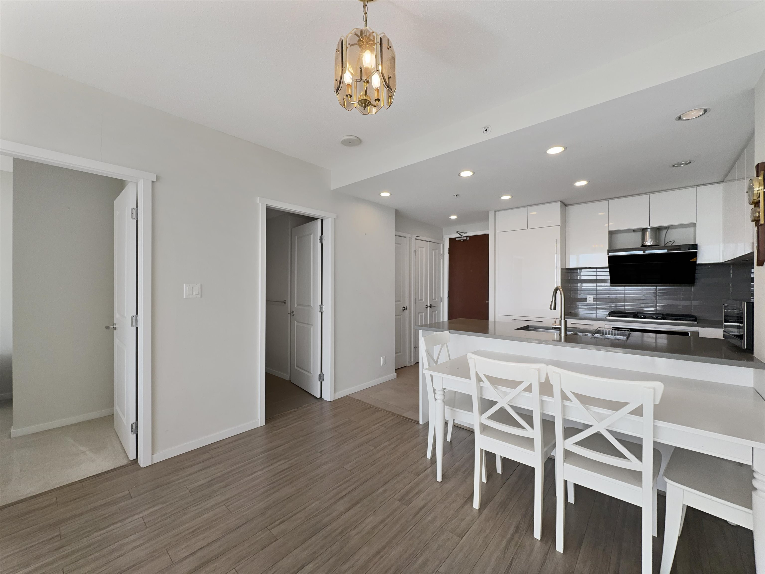 Additional image 3 of 28xx-3102 Windsor Gate, Coquitlam, BC, V3B 0J3