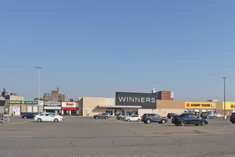 Additional image 2 of 30-1151 Dundas Street W, Mississauga, ON, L5C 1C6