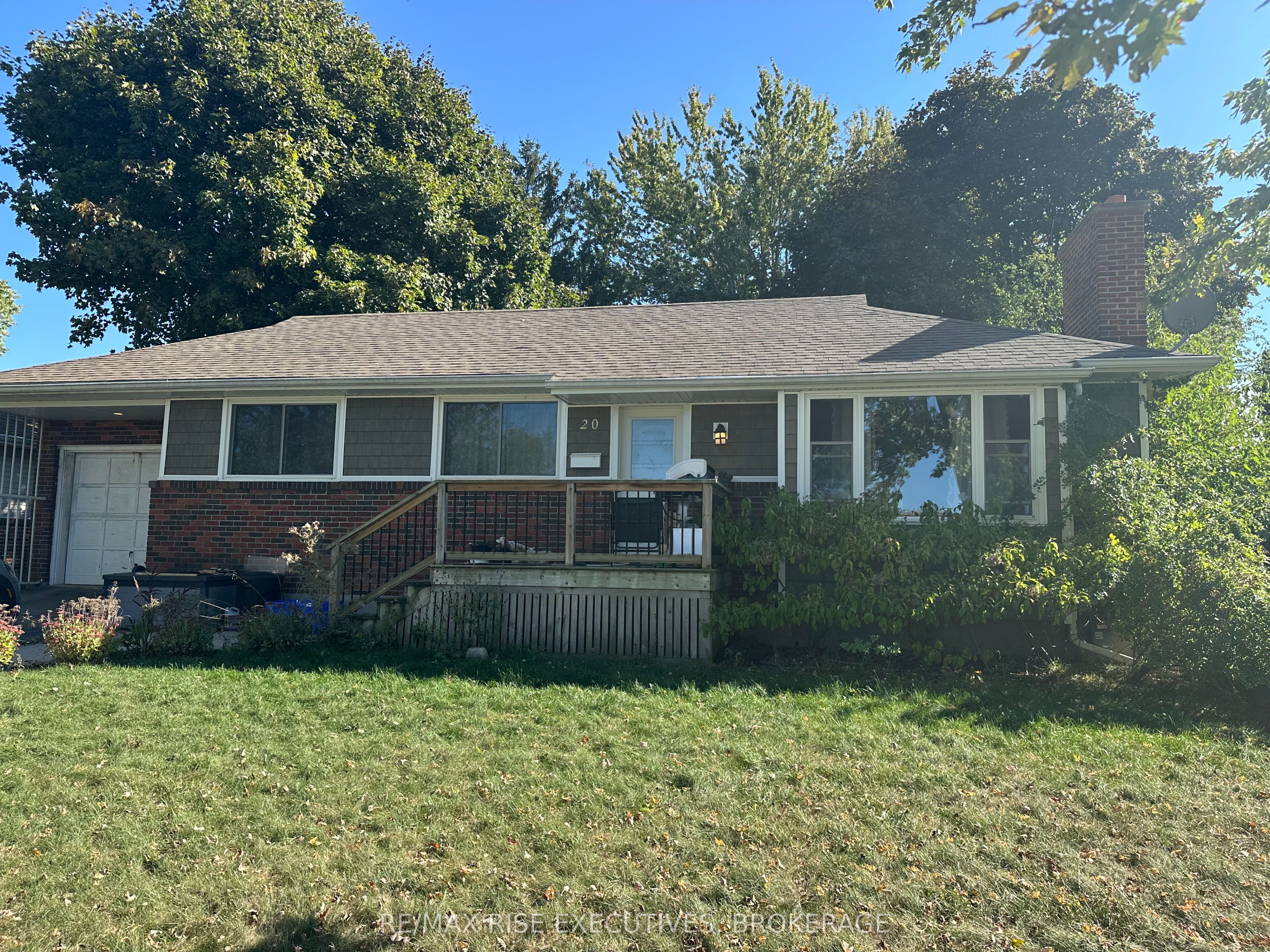 20 Elizabeth Avenue, Kingston, ON, K7M 3G8