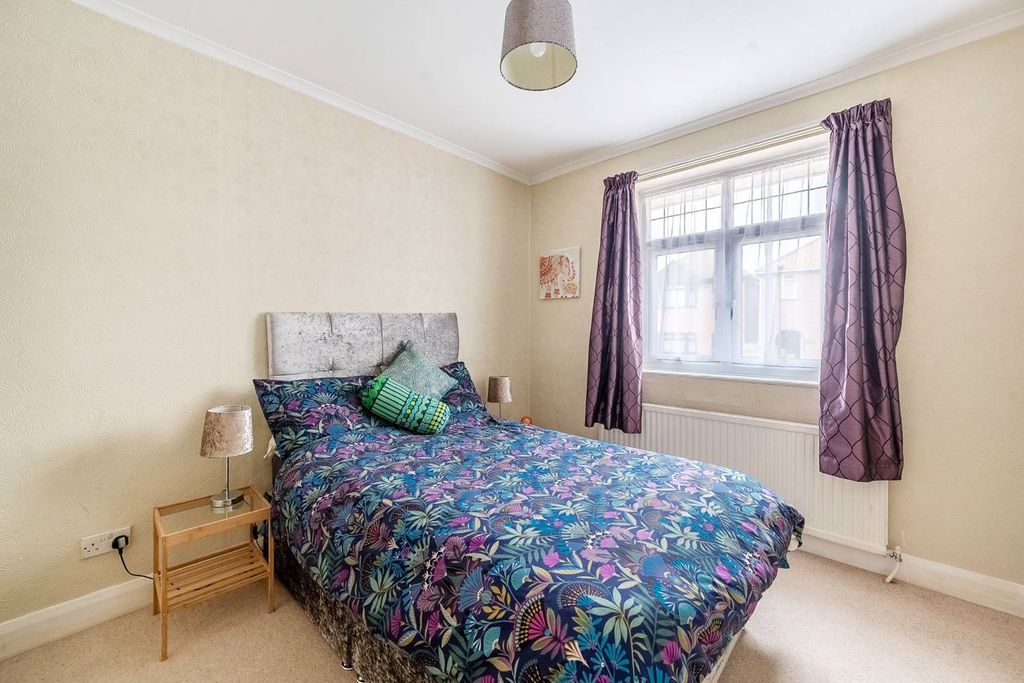 Additional image 9 of 8 bed semi-detached house for saleLodore Gardens, Kingsbury, London NW9