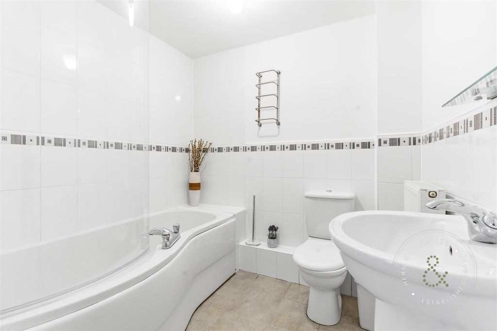 Additional image 12 of 1 bed flat for salePhoenix Way, Heath, Cardiff CF14