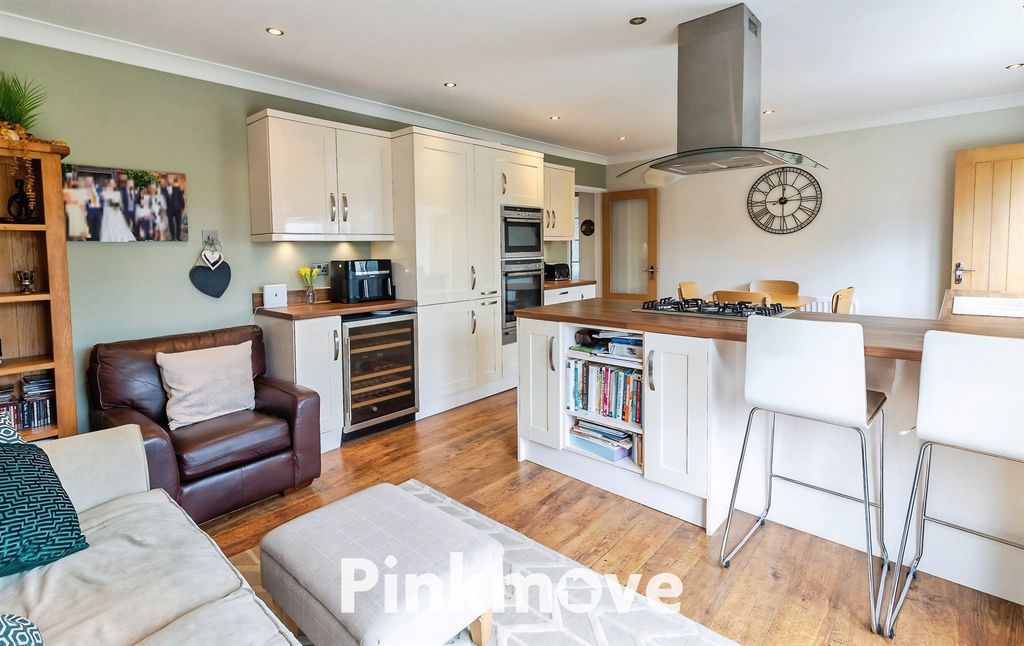 Additional image 11 of 4 bed detached house for saleWebley Close, Caerleon, Newport NP18