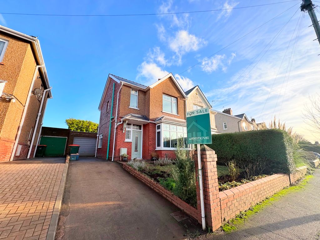 3 bed semi-detached house for saleCornwall Road, Newport NP19