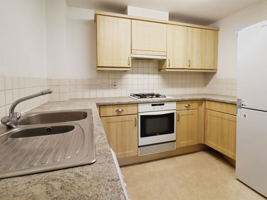Additional image 6 of 2 bed flat for saleTaffs Mead Embankment, Cardiff CF11