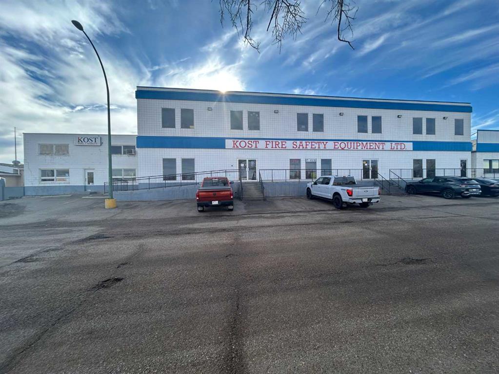 655 14 Street SW, Medicine Hat, AB, T1A 4V5