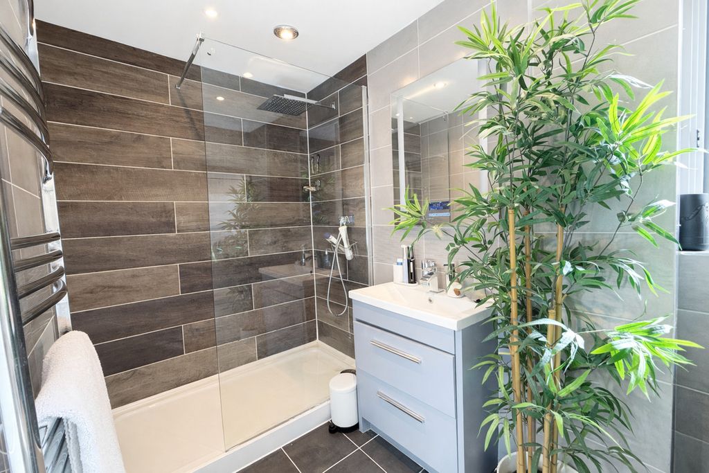 Additional image 23 of 4 bed detached house for saleKember Close, Cardiff CF3