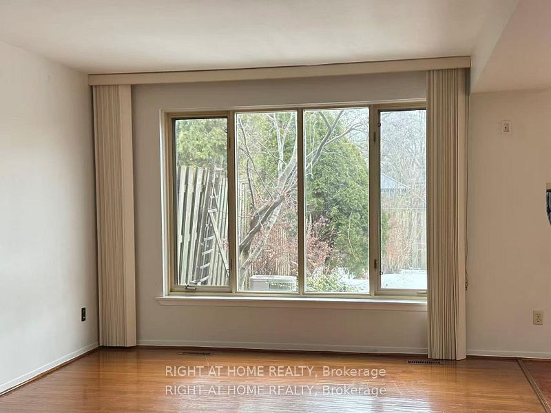 63 Cairnside Crescent, Toronto, ON, M2J 3M9 photo 4