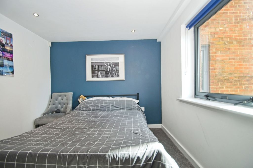 Additional image 13 of 2 bed flat for saleCity Wharf Apartments, Schooner Way, Cardiff Bay, Cardiff CF10