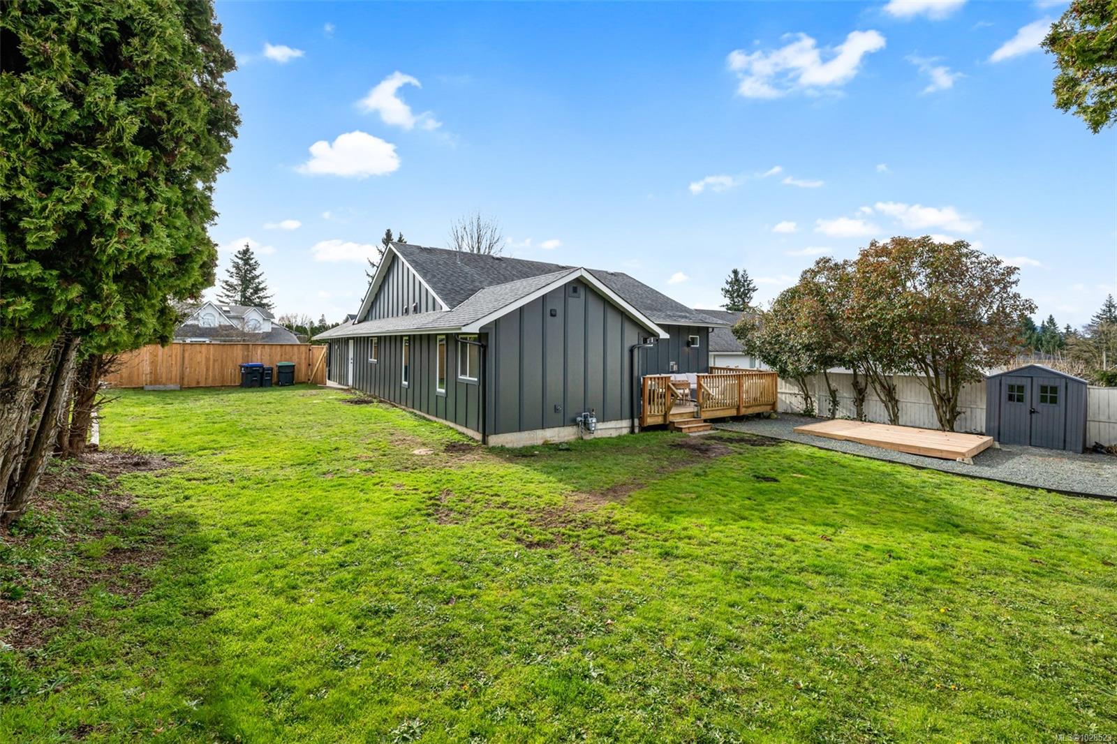 Additional image 2 of 1405 Malahat Drive, Courtenay, BC, V9N 8H3