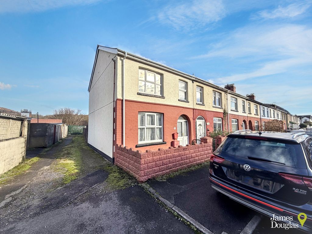 3 bed end terrace house for saleKing Street, Taffs Well, Cardiff CF15