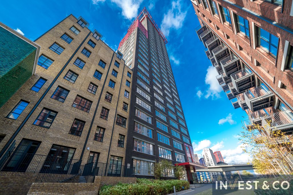 2 bed flat for saleGoodluck Hope Walk, London E14