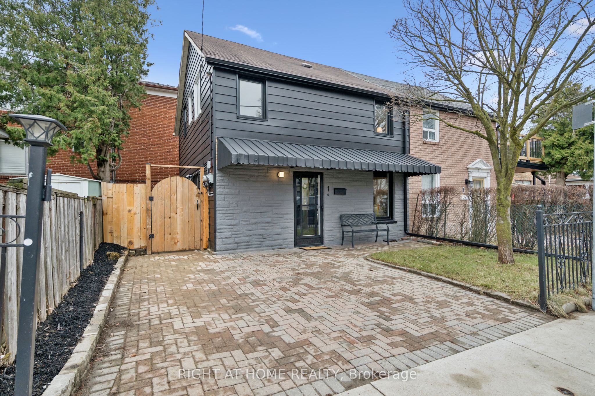 1 Auburn Avenue, Toronto, ON, M6H 2L6