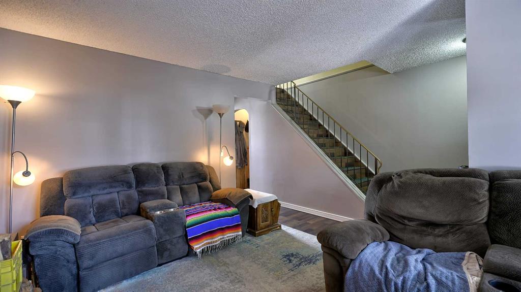 Additional image 5 of 35 Riverbirch Road SE, Calgary, AB, T2C 3M4