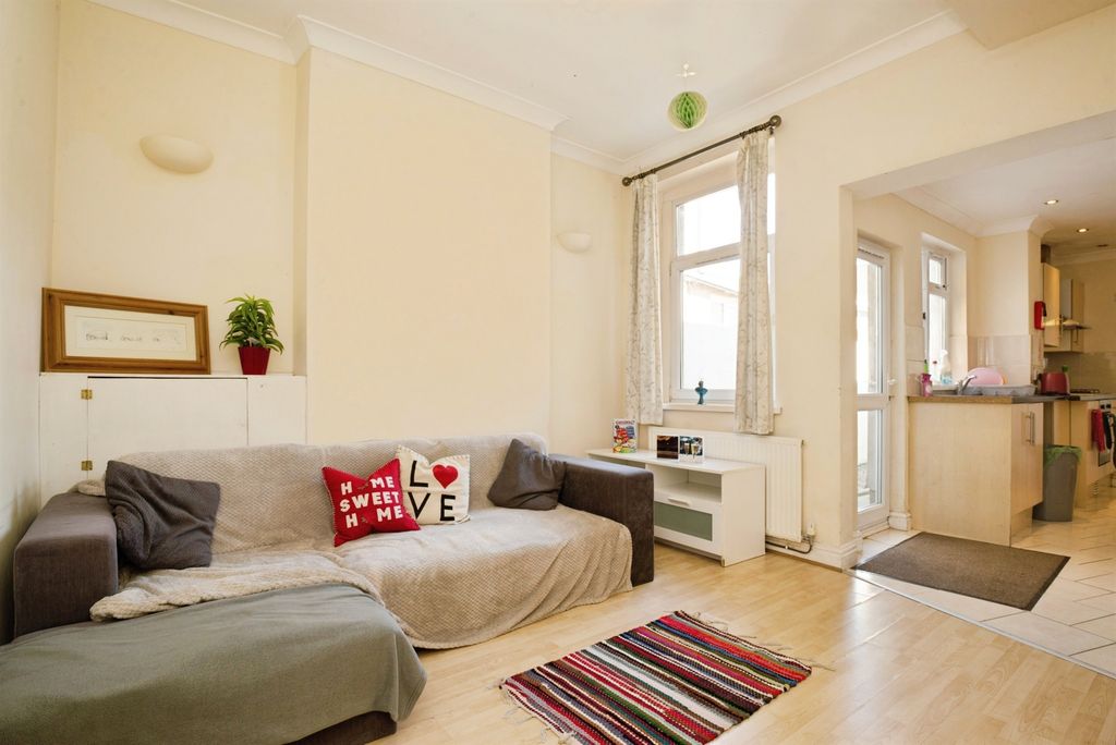 Additional image 4 of 4 bed terraced house for saleGlenroy Street, Cardiff CF24