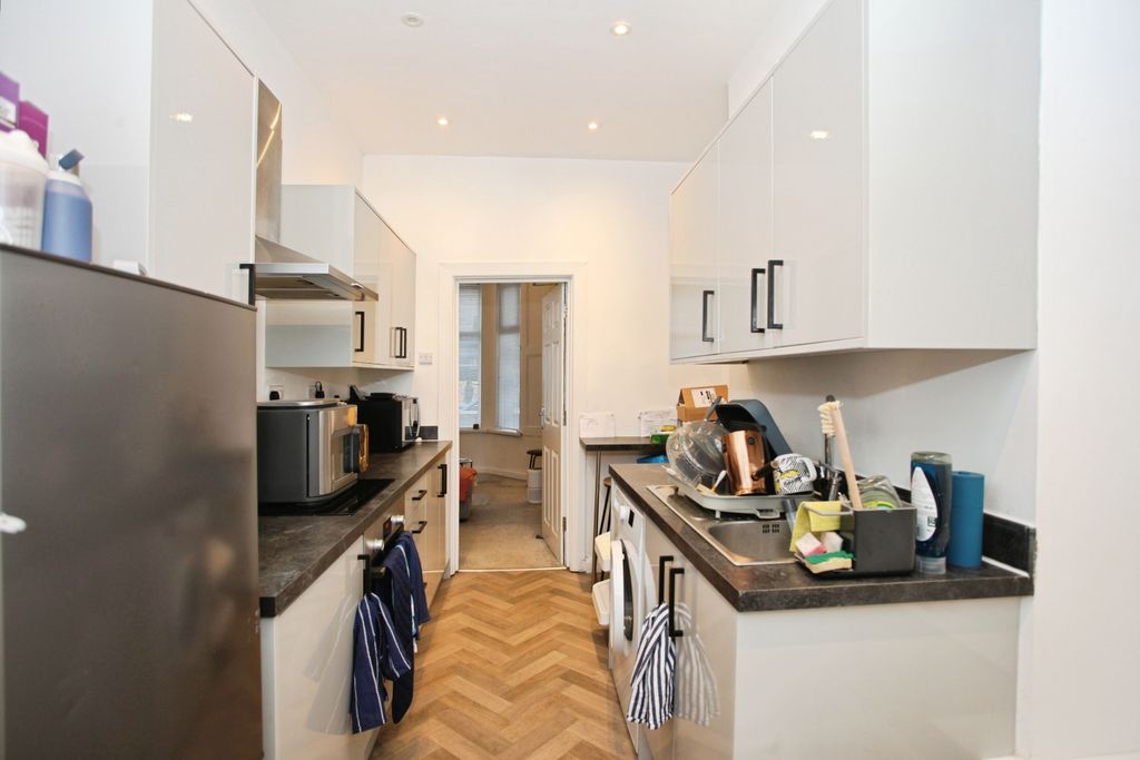 Additional image 2 of 5 bed end terrace house for saleCaerleon Road, Newport NP19