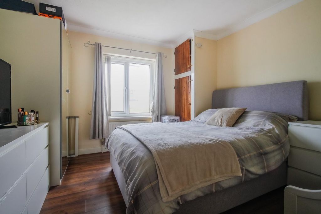 Additional image 11 of 4 bed end terrace house for saleCaerphilly Road, Heath CF14