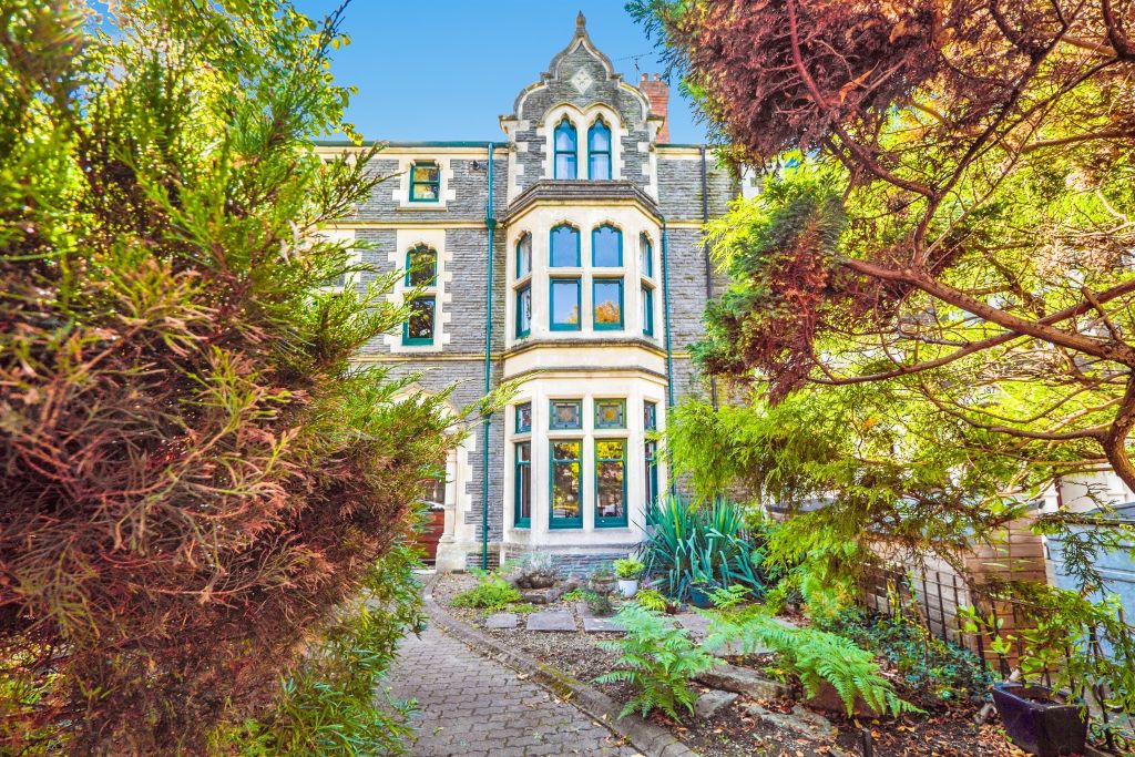 1 bed flat for saleCathedral Road, Cardiff CF11