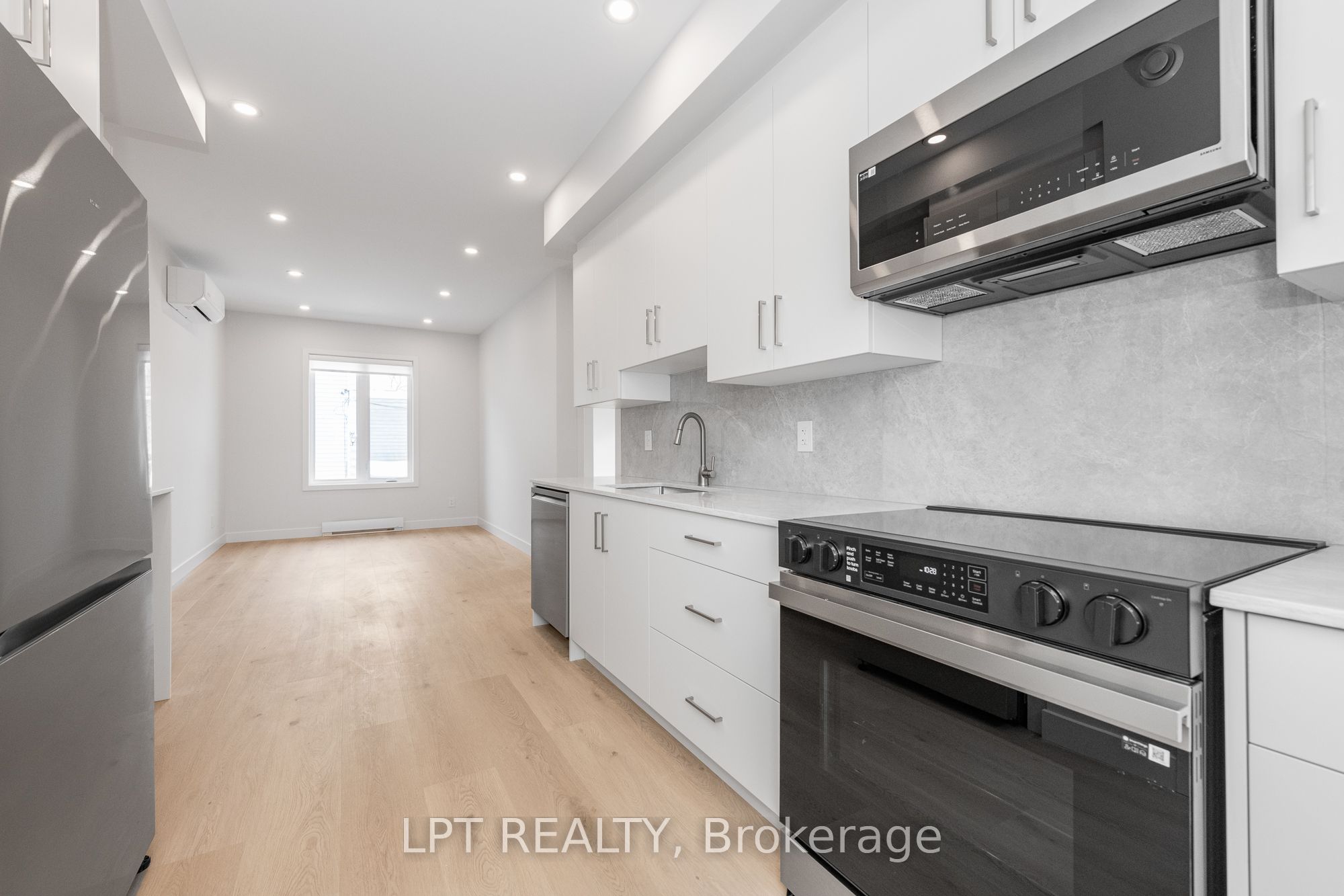 Additional image 6 of 4-250 Shakespeare Street, Ottawa, ON, K1L 5M6