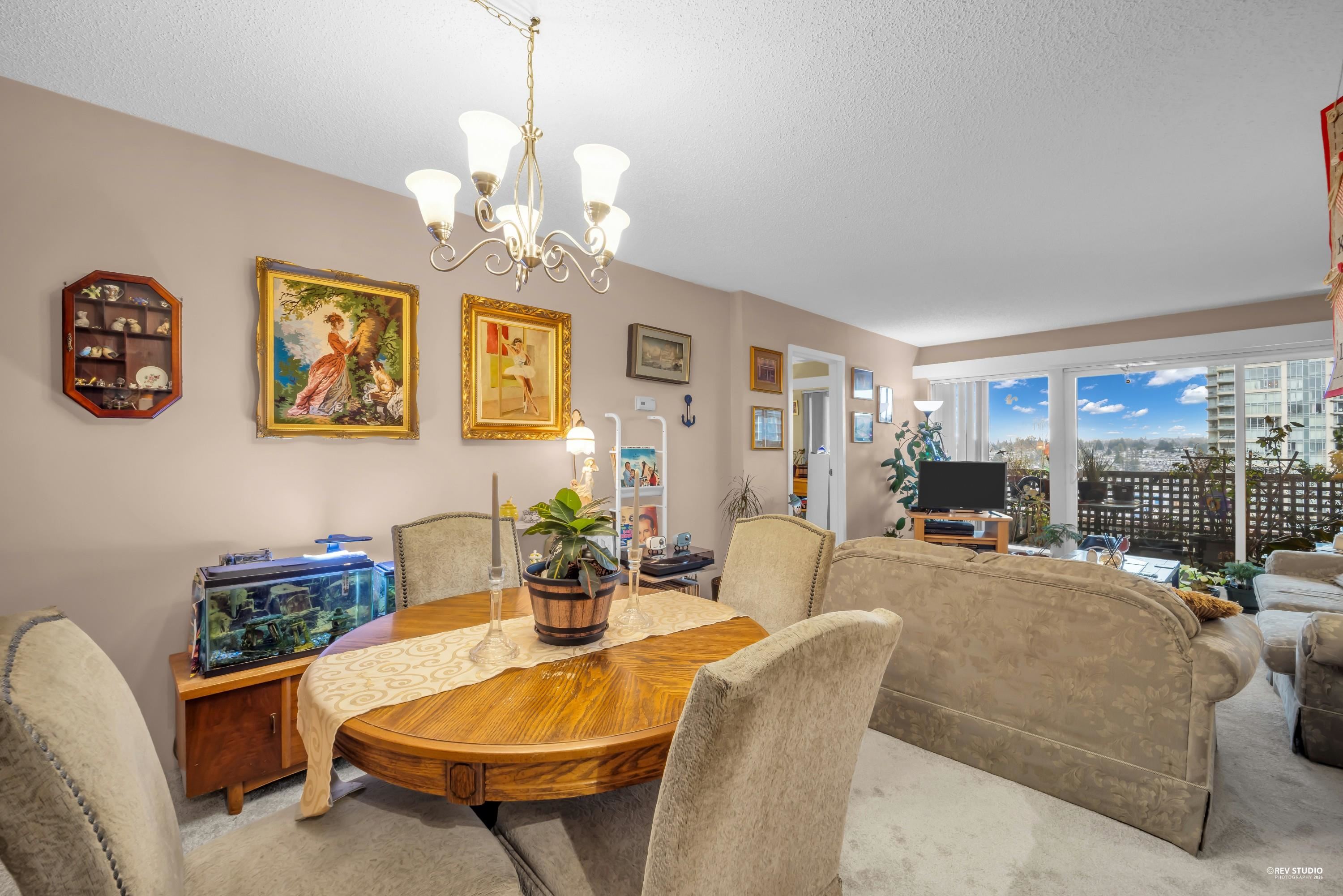 304-4941 Lougheed Highway, Burnaby, BC, V5B 4S6 photo 3