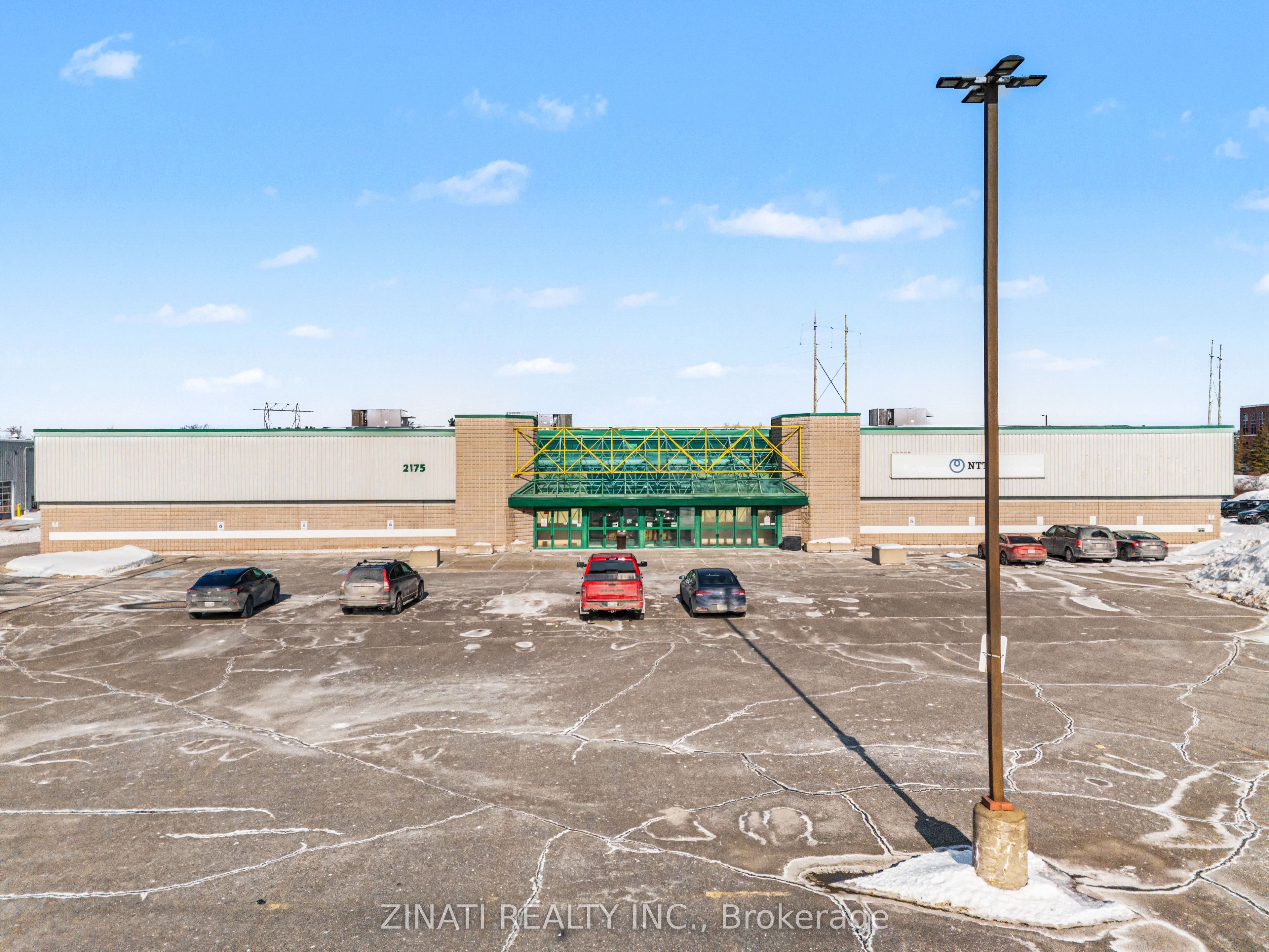 Additional image 2 of 2175 Robertson Road, Ottawa, ON, K2H 1C5