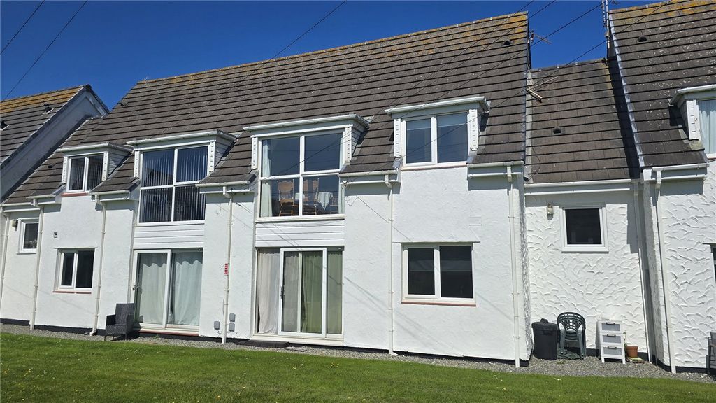 3 bed flat for saleIsallt Lodge, Bae Trearddur, Caergybi, Isallt Lodge LL65
