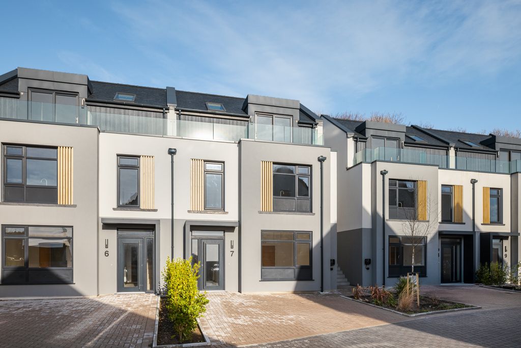 Additional image 2 of 4 bed end terrace house for saleRue De Bas Courtils, St. Sampson, Guernsey GY2